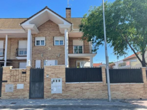 Chalet Pension Rooms Abril